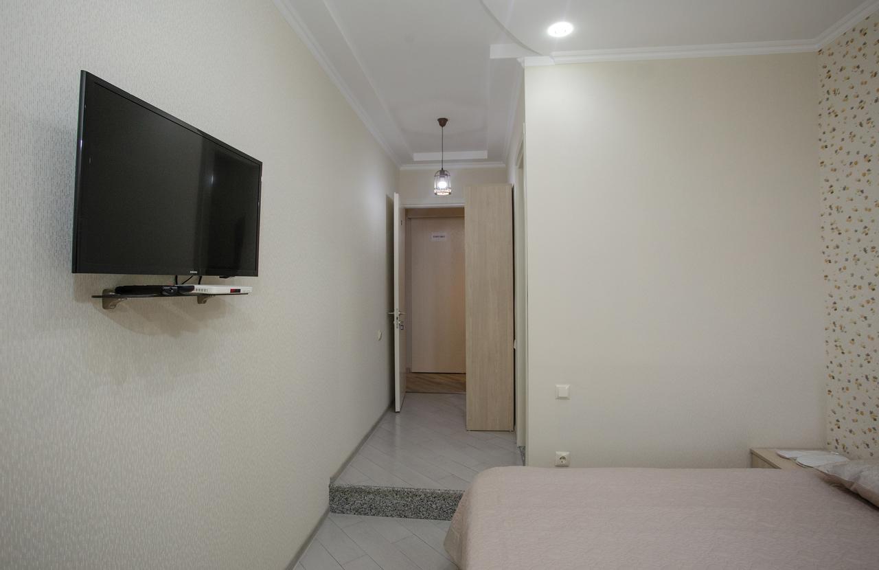 5 Rooms บาทูมิ ภายนอก รูปภาพ