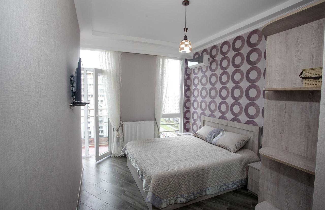 5 Rooms บาทูมิ ภายนอก รูปภาพ