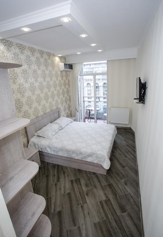 5 Rooms บาทูมิ ภายนอก รูปภาพ